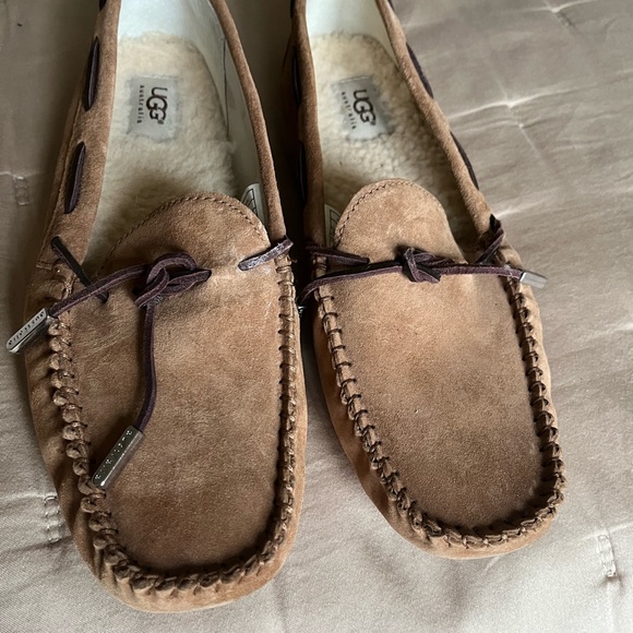 NEW UGGs suede loafers, size 9 - Picture 4 of 4